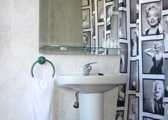 Casais ゲストハウス ヴィーゴ